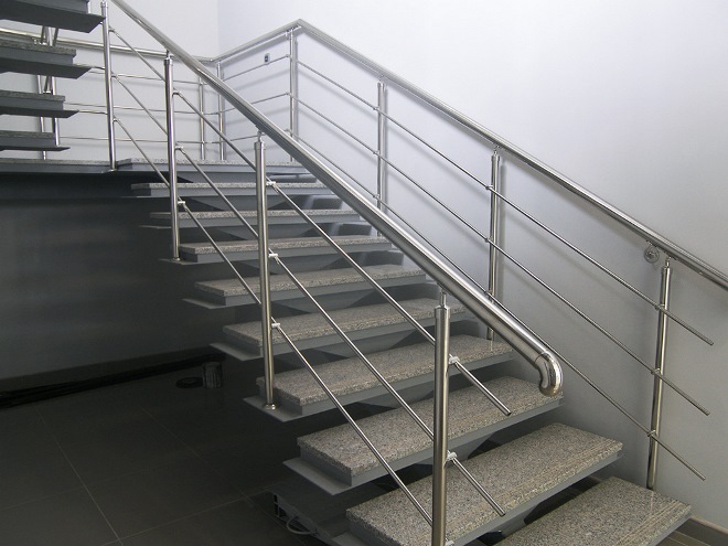 Лестницы на металлокаркасе: виды и конструктивные особенности